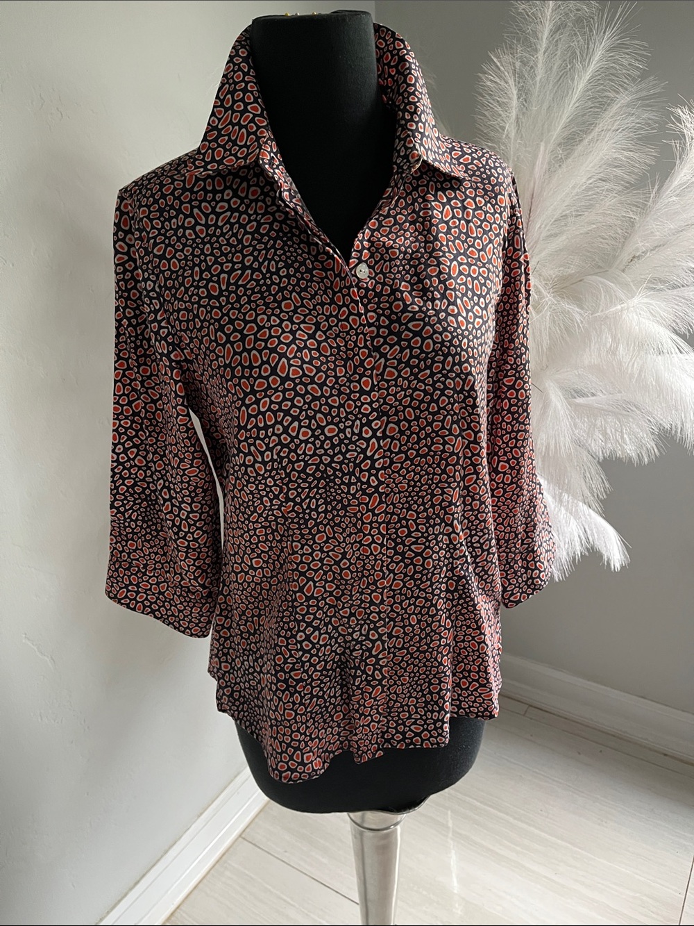 Foxcroft Black and Coral Pebble Print Button-Down Blouse